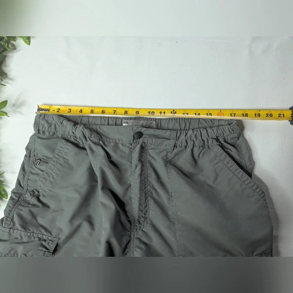 REI Convertible Pants Shorts Green Hiking Outdoor Size XL 30L
